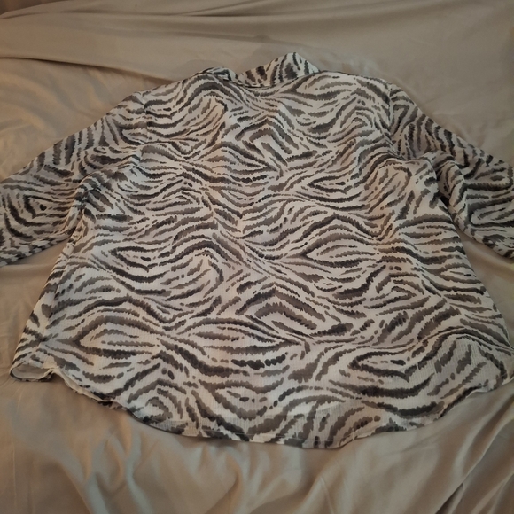 Alfred Dunner Women's Animal Print Blouse - Picture 6 of 8